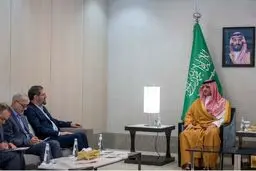 وزیر کشور عربستان:سود روابط حسنه دو کشور برای جهان اسلام است
