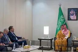 وزیر کشور عربستان:سود روابط حسنه دو کشور برای جهان اسلام است

