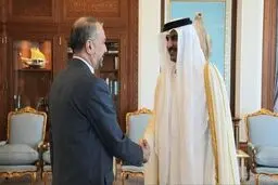 Iranian FM holds meeting with Emir of Qatar in Doha