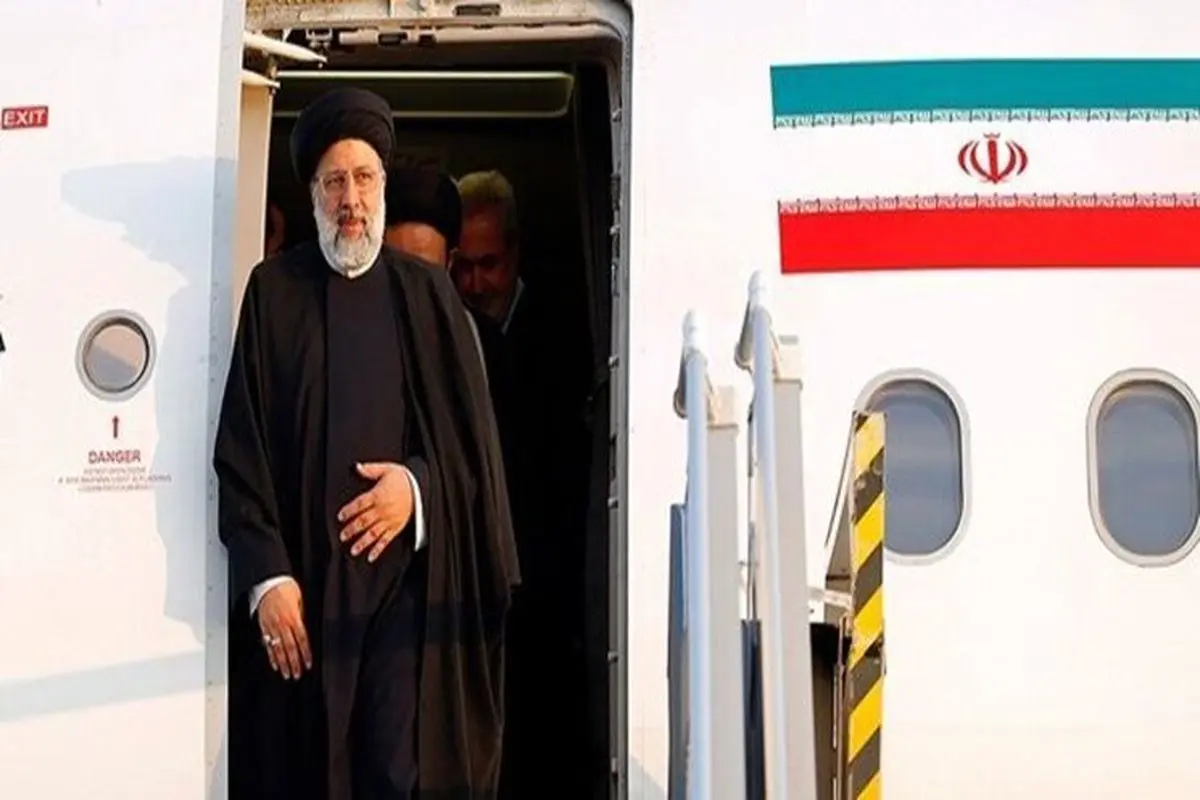 President Raeisi arrives in Isfahan