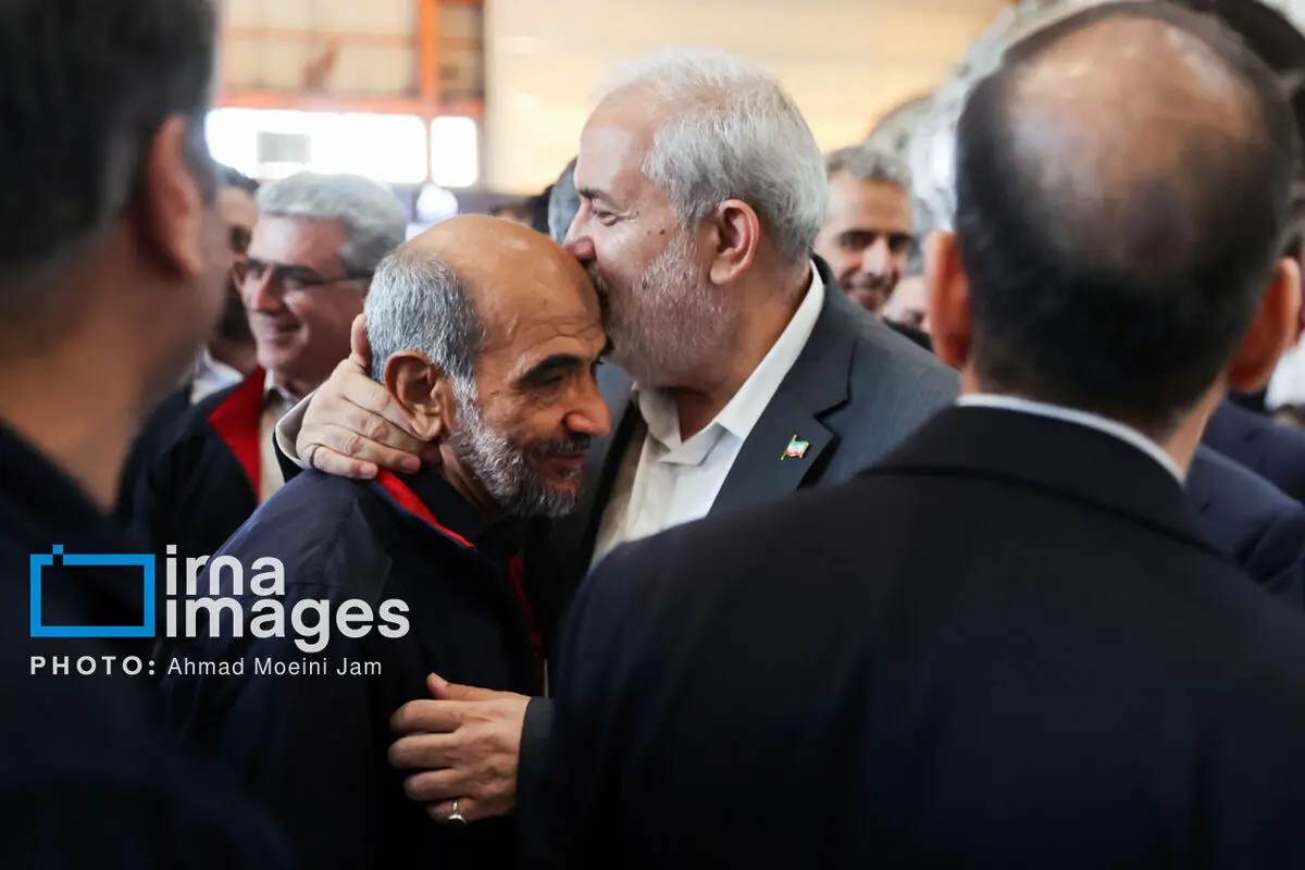 ادعای عجیب وزیر نیرو: به زودی مشکل قطعی برق رفع می‌شود 