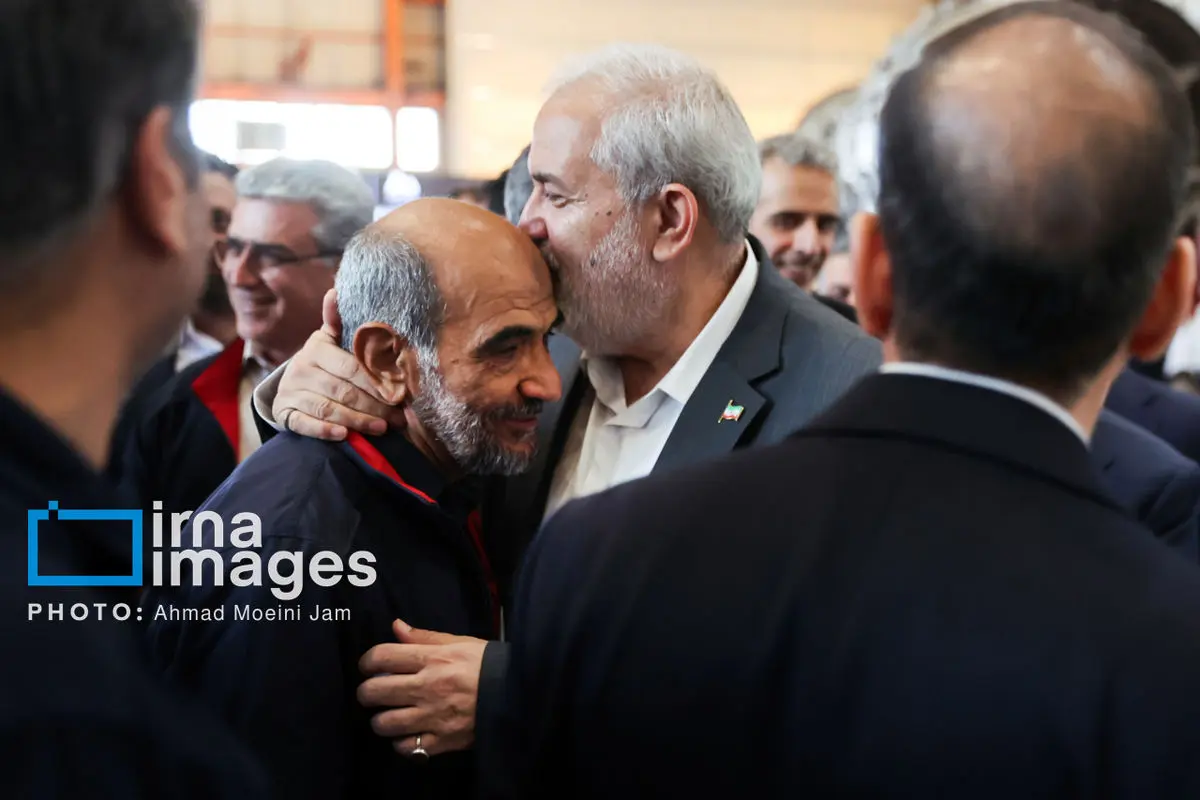 ادعای عجیب وزیر نیرو: به زودی مشکل قطعی برق رفع می‌شود 