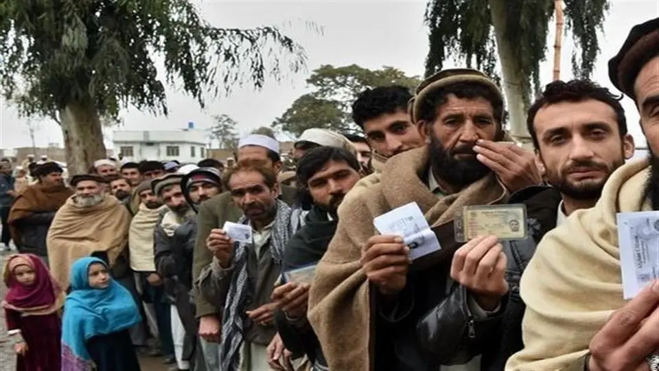 وزیر کشور: ۵ میلیون مهاجر افغانستانی داریم/ رسانه ها درباره تعداد مهاجرین افغان مبالغه می کنند

