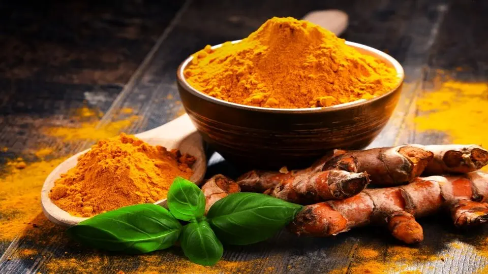 خطراتی که از زردچوبه نمیدانید