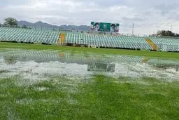استفاده از هلی‌کوپتر برای خشک کردن چمن 