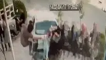 تصادف هولناک یک خودرو با عابران در شیراز/ ویدئو

