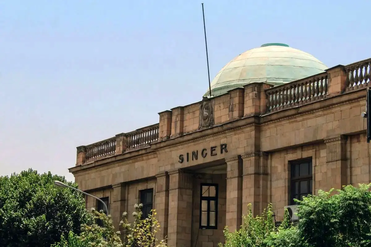 خطر تخریب ساختمان تاریخی سینگر تهران

