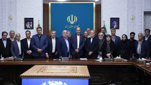 نشست پزشکیان با نمایندگان کامیون داران