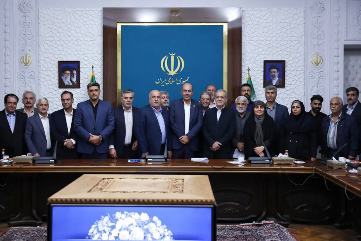 نشست پزشکیان با نمایندگان کامیون داران