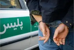 بازداشت یک راننده تاکسی به خاطر دست‌ نوشته‌ای در مورد حجاب/ عکس