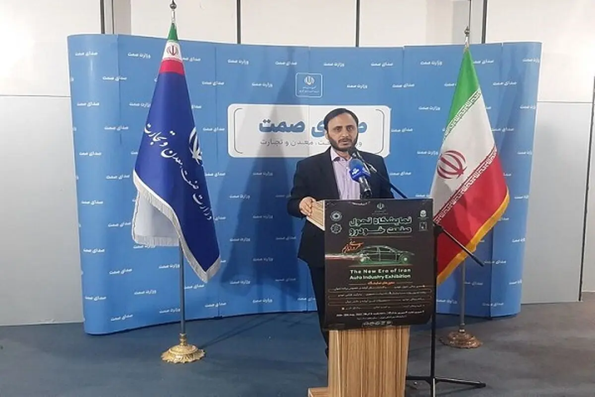 امضای ۱۲ تفاهم‌نامه خودرویی با روسیه