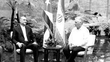 بسیار سفر شاید