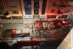 آتش سوزی یک واحد مسکونی در مشهد/ ۱۲ نفر نجات یافتند