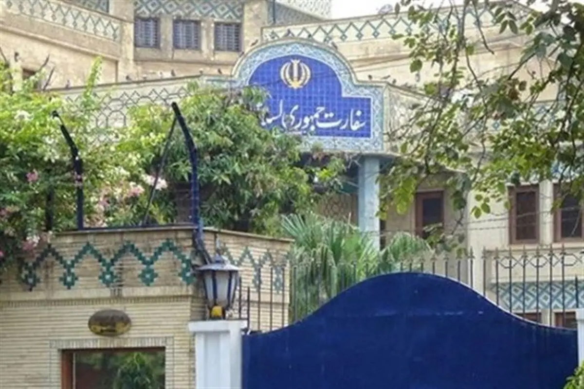 سفارت ایران:ادعا دریافت پول برای عبور کشتی‌ها از تنگه هرمز بی اساس است

