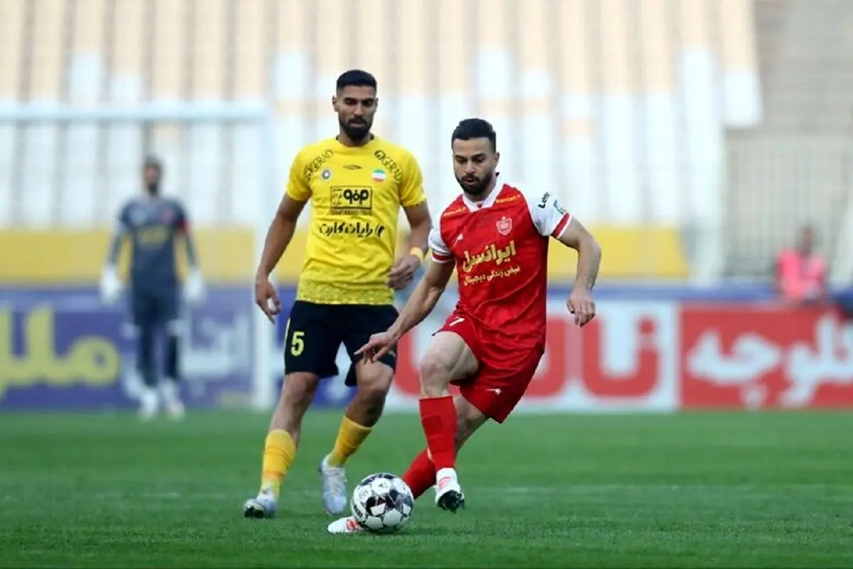 سپاهان - پرسپولیس  چند هفته پس از نگارش تاریخ
