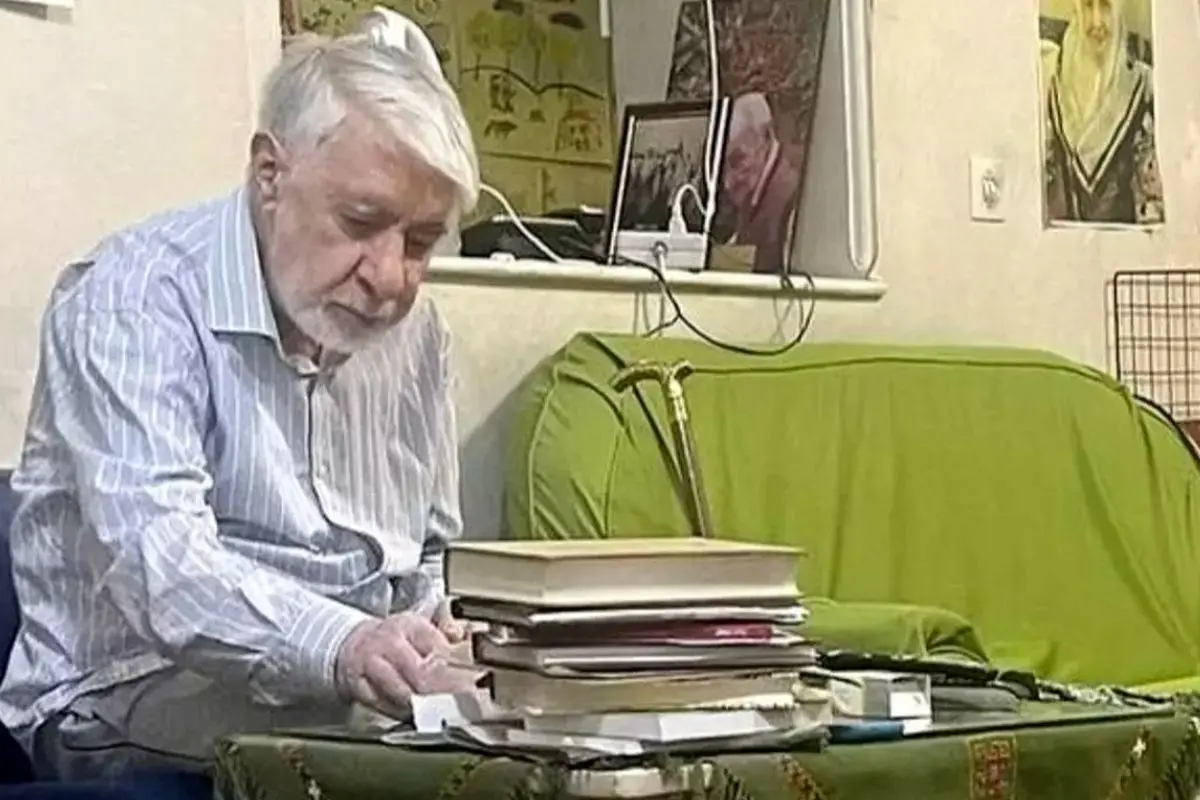 پزشکیان دستور داد :مسائل درمانی مربوط به میرحسین موسوی پیگیری شود / وزیر بهداشت مسئول رسیدگی شد 