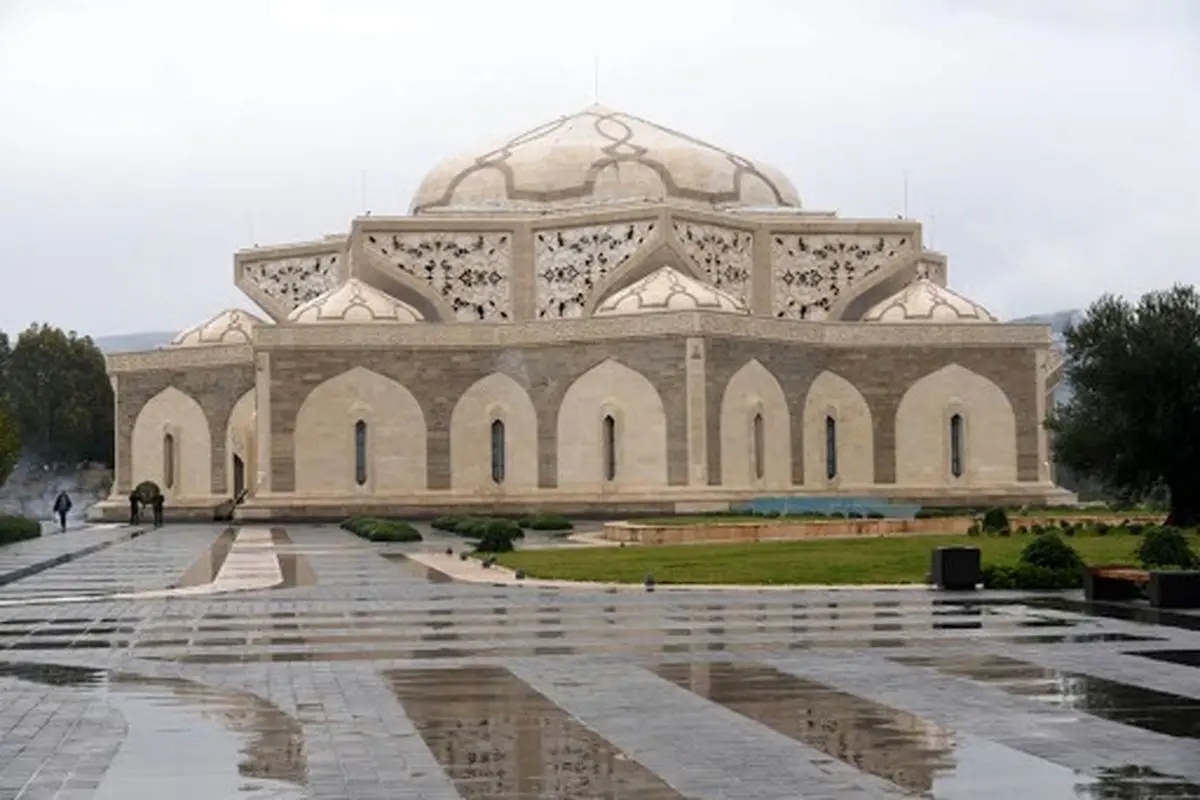 تصاویر عجیب از مقبره حافظ اسد+ویدئو

