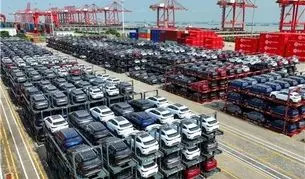 اخذ یک مجوز مهم برای واردات خودرو اجباری شد