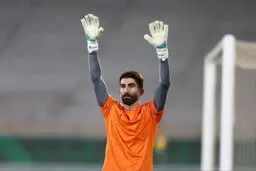 روز  بزرگ علیرضا بیرانوند