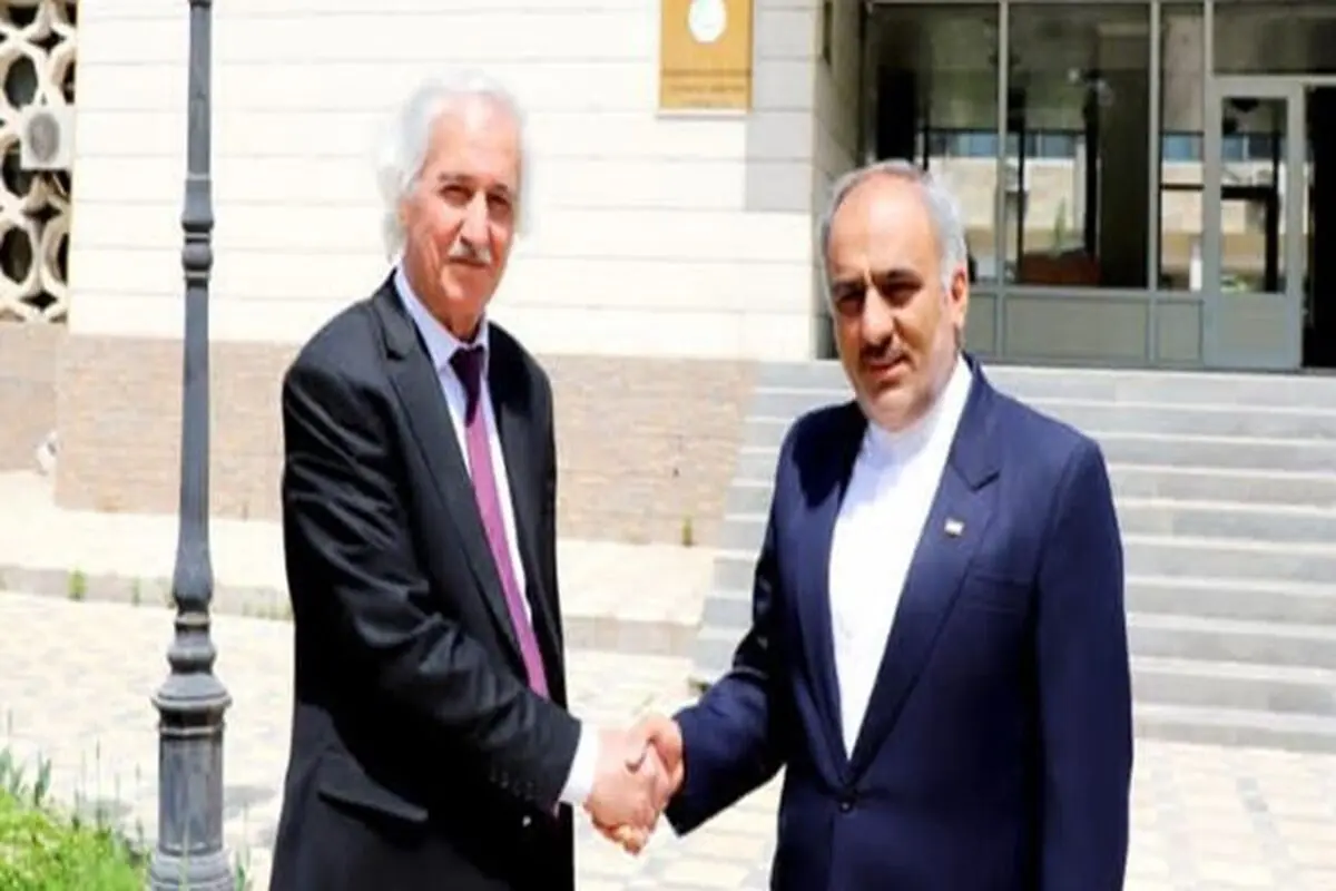 ایران وطاجیکستان تؤکدان على توسیع التعاون الأدبي والثقافي