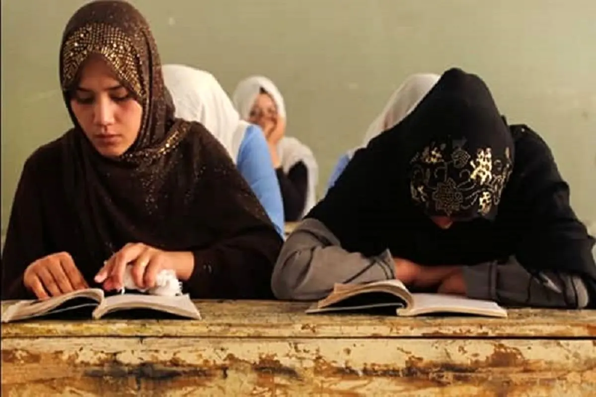 همه یا هیچ‌کس
