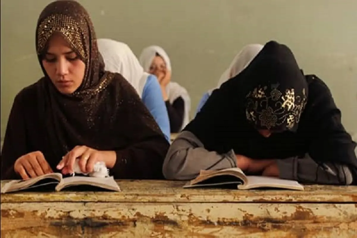 همه یا هیچ‌کس
