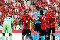 انتشارمکالمه داوربازی بارسلونا با var