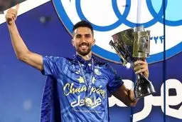 حسینی با استقلال سفید امضا کرد

