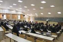 رئیس دانشگاه شهید بهشتی در مورد ورود حراست به کلاس: به احساس مسئولیت بیش از حد یکی از افراد حراست مربوط بود


