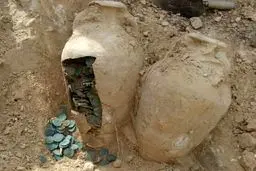 ماجرای کشف گنج ۸۰۰ میلیاردی توسط چوپان مشهدی چیست؟