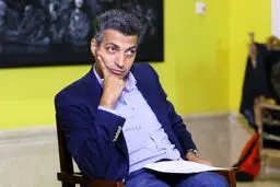 عادل فردوسی‌پور و شاگردانش در دانشگاه صنعتی شریف + عکس 
