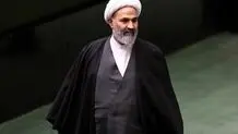پژمانفر: آقای مؤمنی دکترای امنیت ملی از دانشگاه دفاع ملی دارد که با وزارت کشور مرتبط است