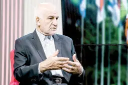 صلح پشت دیوار چین
