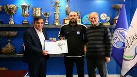 بخیتاری زاده رسما هدایت استقلال را برعهده گرفت