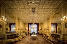 ماجرای تخلیه کاخ نیاوران چه بود؟