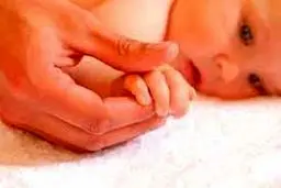 چرا زنان بچه‌دار نمی‌شوند؟
