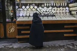 قیمت دلار، طلا و سکه  ظهر امروز دوشنبه ۲۱ اردیبهشت ۱۴۰۵ / رشد ۶.۵ میلیونی سکه با اهرم دلار 