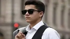 به‌ یاد امیرمحمد، فرزند مظلوم ایران
