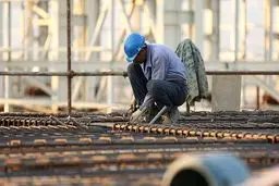 قطع بیمه ۳۰۰ هزار کارگر ساختمانی