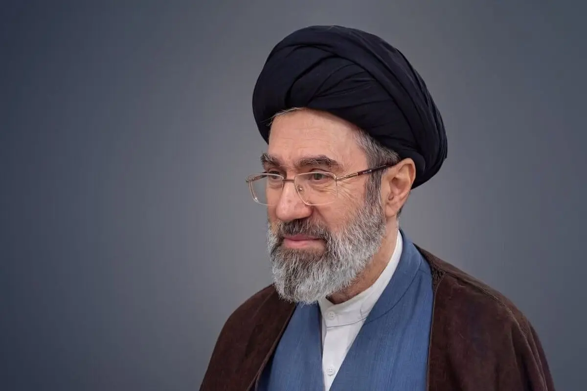 رمزگشایی از غیبت طولانی آیت‌الله سیدمجتبی خامنه‌ای توسط روزنامه اطلاعات 