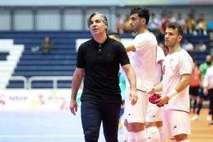 وحید شمسایی به بازیکنان تیم ملی فوتسال هشدار داد