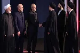 آیه‌ای که در هنگام حضور خانواده خمینی برای وداع با پیکر رهبر انقلاب خوانده شد چه بود؟ / واکنش سیدحسن خمینی چه بود؟ +‌ ویدئو