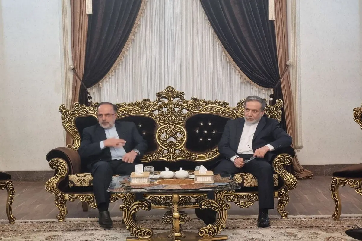 عراقچی از هند به مشهد رفت

