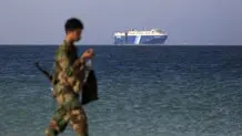 انگلیس مدعی نزدیک شدن ۶ قایق کوچک به یک کشتی تجاری در نزدیکی یمن شد

