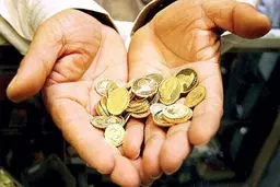 کاهش قیمت سکه و طلا در بازار