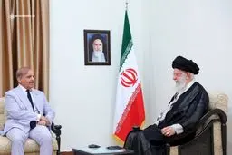 دیدار نخست‌وزیر پاکستان با رهبر انقلاب