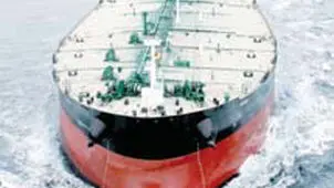 عبور ۳ ابرنفتکش  از تنگه هرمز

