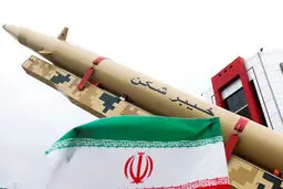 درخواست نماینده مجلس برای افزایش برد موشک‌های ایران / پاسخ آتش‌بازی زلنسکی در دریای خزر را باید در دریای سپاه داد
