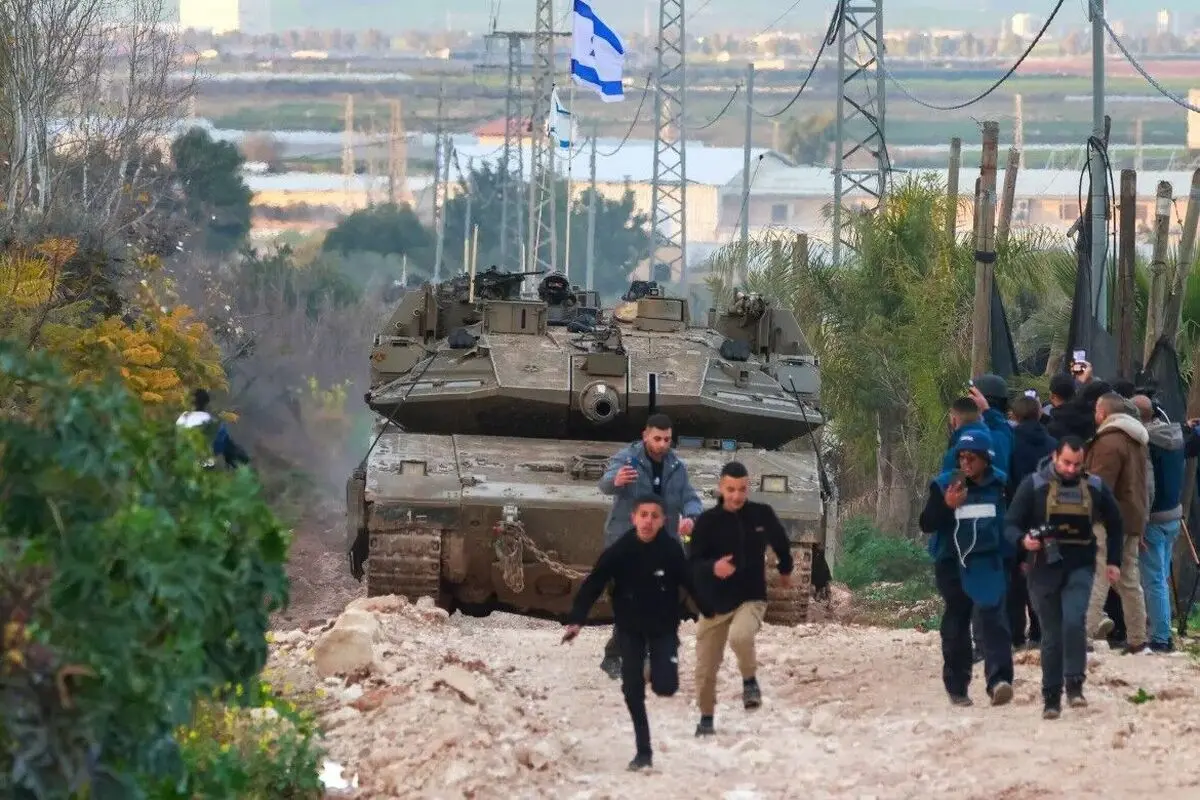 Israel sends tanks to West Bank for first time in 23 years as 40,000 displaced