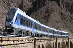 زائران اربعین ۱۴۰۴  چگونه بلیت قطار تهیه کنند؟ 